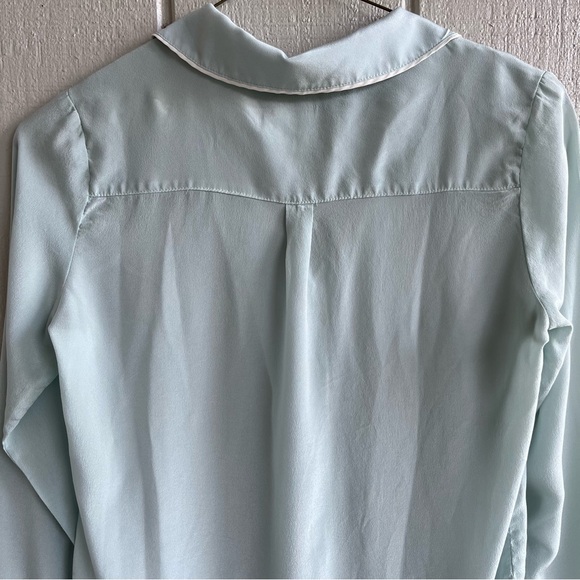 Maison Du Soir Silk Cotton Sleep Set Bardot Shirt and Jaclyn Shorts Baby Blue XS - Picture 7 of 13